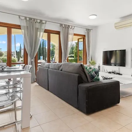 Апартаменты Pool Side Ground Floor Bf02 - Theseus Village, Aphrodite Hills