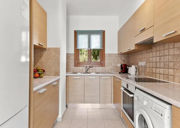 Pool Side Ground Floor Bf02 - Theseus Village, Aphrodite Hills * Kouklia